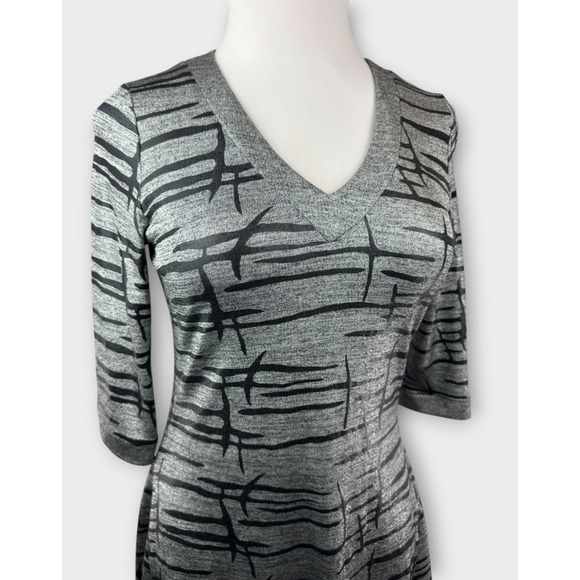 Joseph Ribkoff Silver Metallic Black Abstract Art Tunic Top Women's Size 10 - Picture 8 of 14